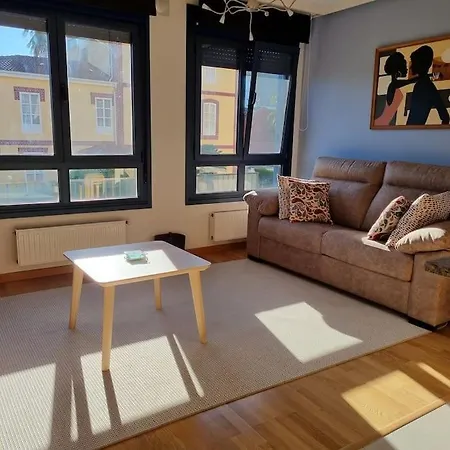 20a01 - Precioso Con Piscina Y Garaje *