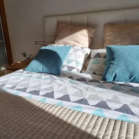 20a01 - Precioso Con Piscina Y Garaje * La Arena